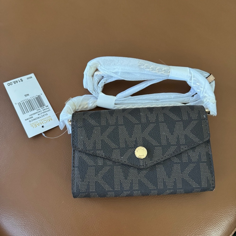 Michael Kors Electronic Brown Phone Crossbody Bag *NWT*